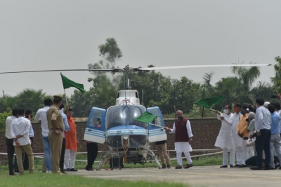 Agriculture Minister Tomar flags off chopper for locust control ops | Agriculture Minister Tomar flags off chopper for locust control ops