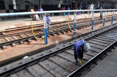 Goa opposition unites against rail track doubling | Goa opposition unites against rail track doubling