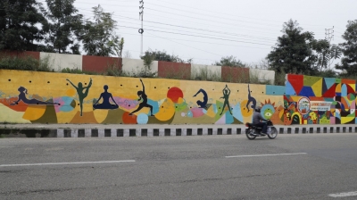 Colourful paintings on walls making Jammu more attractive | Colourful paintings on walls making Jammu more attractive