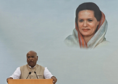 Cong in K'taka upbeat as Kharge takes over as Cong president | Cong in K'taka upbeat as Kharge takes over as Cong president Cong in K'taka upbeat as Kharge takes over as Cong president | Cong in K'taka upbeat as Kharge takes over as Cong president