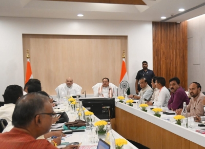 Assam: Shah meets officials, discusses flood-related issues | Assam: Shah meets officials, discusses flood-related issues