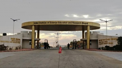 IISER Bhopal team creates organic molecules that emit near-infrared light | IISER Bhopal team creates organic molecules that emit near-infrared light IISER Bhopal team creates organic molecules that emit near-infrared light | IISER Bhopal team creates organic molecules that emit near-infrared light