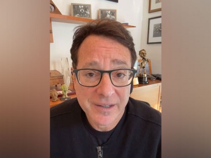 Bob Saget still shares unique bond with former TV daughters Mary-Kate and Ashley Olsen | Bob Saget still shares unique bond with former TV daughters Mary-Kate and Ashley Olsen