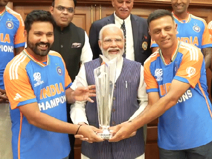 PM Modi meets victorious ICC T20 World Cup team at his residence | PM Modi meets victorious ICC T20 World Cup team at his residence