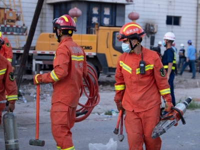 29 killed in China restaurant collapse | 29 killed in China restaurant collapse