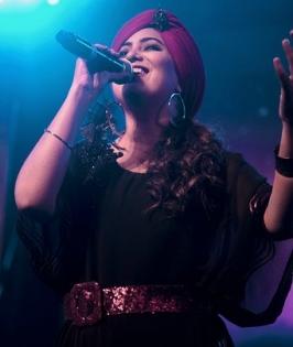 Harshdeep Kaur unveils her 'extremely soulful' single 'Behaal' | Harshdeep Kaur unveils her 'extremely soulful' single 'Behaal'