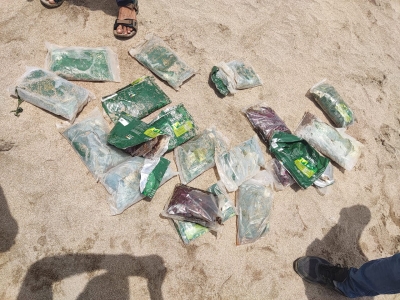 Patrolling intensified after opium packets found along Gujarat coast | Patrolling intensified after opium packets found along Gujarat coast