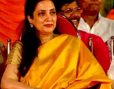 Mumbai cops summon BJP man for calling CM's wife 'Marathi Rabri Devi' | Mumbai cops summon BJP man for calling CM's wife 'Marathi Rabri Devi'