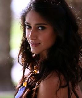 Ileana D'Cruz calls herself a weirdo | Ileana D'Cruz calls herself a weirdo Ileana D'Cruz calls herself a weirdo | Ileana D'Cruz calls herself a weirdo
