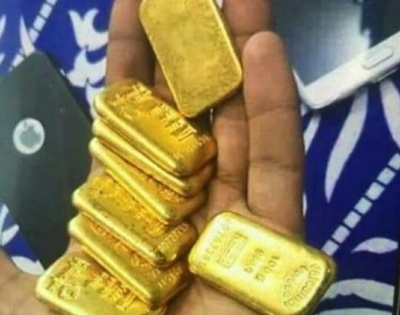 Woman held for smuggling gold in Cochin | Woman held for smuggling gold in Cochin