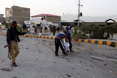 Two policemen killed, 13 others injured in Quetta blast | Two policemen killed, 13 others injured in Quetta blast