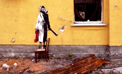 Attempt to steal Banksy mural from damaged Ukraine building foiled | Attempt to steal Banksy mural from damaged Ukraine building foiled