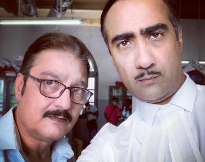 Ranvir Shorey, Vinay Pathak reunite as hosts in satirical-comedy show 'Chalo Koi Baat Nahi' | Ranvir Shorey, Vinay Pathak reunite as hosts in satirical-comedy show 'Chalo Koi Baat Nahi'