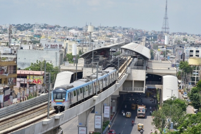 4L passengers availed Hyderabad Metro on Ganesh immersion day | 4L passengers availed Hyderabad Metro on Ganesh immersion day