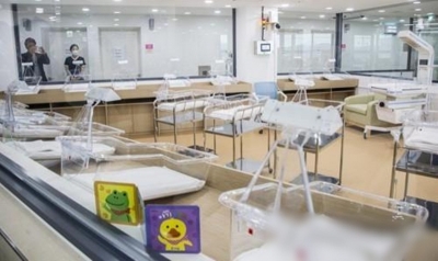 Childbirths in S.Korea reach all-time low, deaths hit record high | Childbirths in S.Korea reach all-time low, deaths hit record high Childbirths in S.Korea reach all-time low, deaths hit record high | Childbirths in S.Korea reach all-time low, deaths hit record high