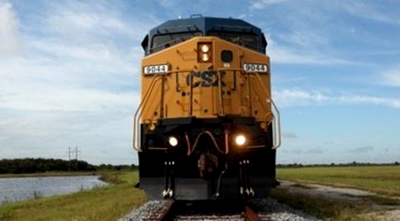 Freight train derails, catches fire nears US-Mexico border | Freight train derails, catches fire nears US-Mexico border