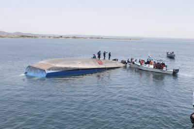 6 dead in Sl ferry capsize | 6 dead in Sl ferry capsize