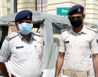 This Chandigarh policeman sensitising people on hygiene | This Chandigarh policeman sensitising people on hygiene