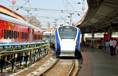 Indian Railways slapped Rs 2.8 crore fine over food complaints in last 4 years: Minister | Indian Railways slapped Rs 2.8 crore fine over food complaints in last 4 years: Minister Indian Railways slapped Rs 2.8 crore fine over food complaints in last 4 years: Minister | Indian Railways slapped Rs 2.8 crore fine over food complaints in last 4 years: Minister