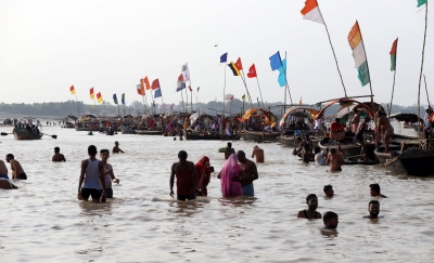 1 cr pilgrims to take holy dip in Sangam | 1 cr pilgrims to take holy dip in Sangam