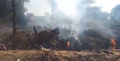 Two IAF jets crash in MP; pilot flying Mirage 2000 dies | Two IAF jets crash in MP; pilot flying Mirage 2000 dies