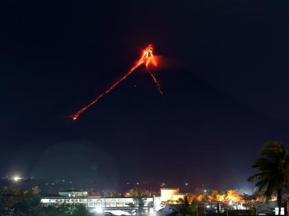 Philippine volcanologists call for vigilance as typhoon approaches | Philippine volcanologists call for vigilance as typhoon approaches