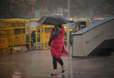 Delhi-NCR likely to see light rain with thunderstorm today: IMD | Delhi-NCR likely to see light rain with thunderstorm today: IMD