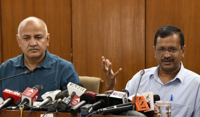 AAP fears attack on Kejriwal, Sisodia during Guj visit, seeks police protection | AAP fears attack on Kejriwal, Sisodia during Guj visit, seeks police protection