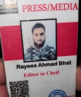 Ex-journalist among 2 terrorists killed in Srinagar encounter (3rd Lead) | Ex-journalist among 2 terrorists killed in Srinagar encounter (3rd Lead) Ex-journalist among 2 terrorists killed in Srinagar encounter (3rd Lead) | Ex-journalist among 2 terrorists killed in Srinagar encounter (3rd Lead)