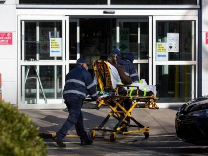 Surge in Covid-related hospital admissions in US amid late summer wave risk | Surge in Covid-related hospital admissions in US amid late summer wave risk Surge in Covid-related hospital admissions in US amid late summer wave risk | Surge in Covid-related hospital admissions in US amid late summer wave risk