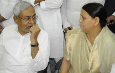BJP, JD(U) flay Rabri's comments on Nitish returning to 'Mahagathbandhan' | BJP, JD(U) flay Rabri's comments on Nitish returning to 'Mahagathbandhan' BJP, JD(U) flay Rabri's comments on Nitish returning to 'Mahagathbandhan' | BJP, JD(U) flay Rabri's comments on Nitish returning to 'Mahagathbandhan'