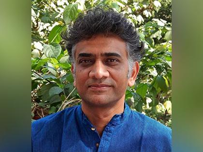 Activist Aakar Patel stopped at Bengaluru airport, says not allowed to fly out to US | Activist Aakar Patel stopped at Bengaluru airport, says not allowed to fly out to US Activist Aakar Patel stopped at Bengaluru airport, says not allowed to fly out to US | Activist Aakar Patel stopped at Bengaluru airport, says not allowed to fly out to US