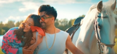 Harrdy Sandhu opens up on his new single 'Kudiyan Lahore Diyan' </p><p>Harrdy Sandhu opens up on his new single 'Kudiyan Lahore Diyan' | Harrdy Sandhu opens up on his new single 'Kudiyan Lahore Diyan' </p><p>Harrdy Sandhu opens up on his new single 'Kudiyan Lahore Diyan'