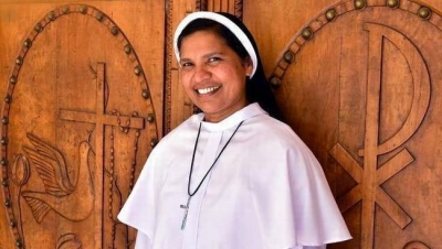 Kerala court gives relief to dismissed nun | Kerala court gives relief to dismissed nun