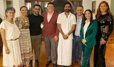 Aamir Khan hosts Russo Brothers, 'The Gray Man' team over Gujarati dinner | Aamir Khan hosts Russo Brothers, 'The Gray Man' team over Gujarati dinner