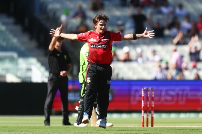 Cameron Boyce makes BBL history by claiming double hat-trick for Renegades | Cameron Boyce makes BBL history by claiming double hat-trick for Renegades