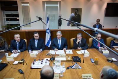 Israel's Netanyahu signs coalition deal with 2nd far-right party | Israel's Netanyahu signs coalition deal with 2nd far-right party Israel's Netanyahu signs coalition deal with 2nd far-right party | Israel's Netanyahu signs coalition deal with 2nd far-right party