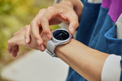 Samsung working on Galaxy Watch with built-in projector: Report | Samsung working on Galaxy Watch with built-in projector: Report