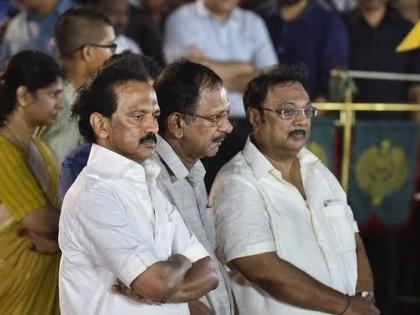 Who's with whom among Karunanidhi's political heirs in his extended family | Who's with whom among Karunanidhi's political heirs in his extended family