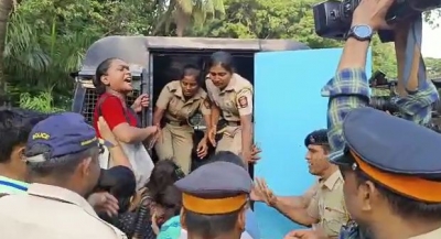 Congress protests in Maha districts over Rahul's ED grilling | Congress protests in Maha districts over Rahul's ED grilling Congress protests in Maha districts over Rahul's ED grilling | Congress protests in Maha districts over Rahul's ED grilling