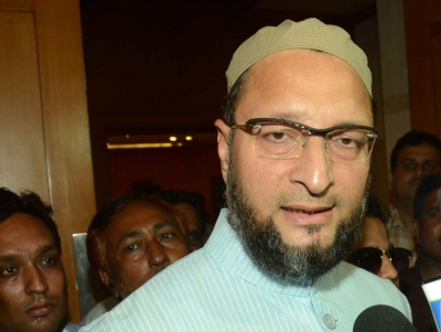 Why police flag-march only at Charminar, asks Owaisi | Why police flag-march only at Charminar, asks Owaisi
