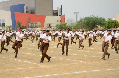 Over 60,000 RSS shakhas running across country at present | Over 60,000 RSS shakhas running across country at present