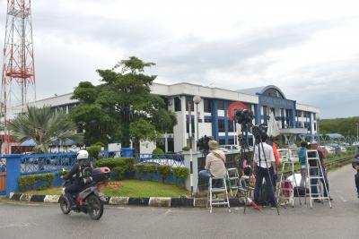 Malaysian police rescues three Bangladeshis in human trafficking case | Malaysian police rescues three Bangladeshis in human trafficking case Malaysian police rescues three Bangladeshis in human trafficking case | Malaysian police rescues three Bangladeshis in human trafficking case