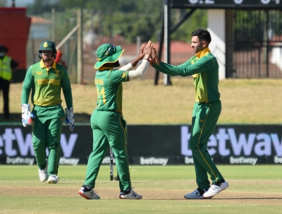 South Africa fined 20% match fees for slow over-rate in second ODI against India | South Africa fined 20% match fees for slow over-rate in second ODI against India