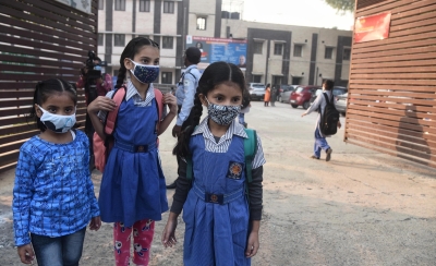 Delhi's primary schools to reopen from Wednesday, truck entry ban lifted | Delhi's primary schools to reopen from Wednesday, truck entry ban lifted