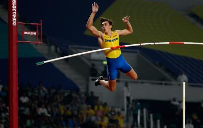 Athletics: Duplantis breaks world pole vault record in Clermont-Ferrand | Athletics: Duplantis breaks world pole vault record in Clermont-Ferrand