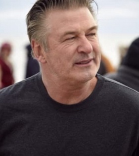 Alec Baldwin cancels other projects following 'Rust' accident | Alec Baldwin cancels other projects following 'Rust' accident