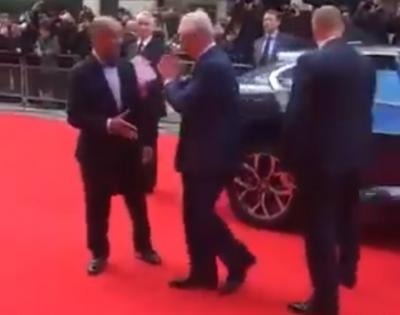 Prince Charles greets guest with 'namaste', Tweeple amused | Prince Charles greets guest with 'namaste', Tweeple amused Prince Charles greets guest with 'namaste', Tweeple amused | Prince Charles greets guest with 'namaste', Tweeple amused