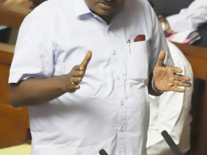 Pen drive secret will cost a K'taka minister his job, says Kumaraswamy | Pen drive secret will cost a K'taka minister his job, says Kumaraswamy