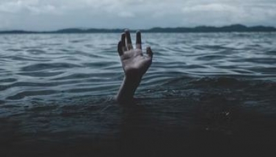 6 women drown in river in Maha's Gadchiroli, 1 rescued, probe ordered | 6 women drown in river in Maha's Gadchiroli, 1 rescued, probe ordered 6 women drown in river in Maha's Gadchiroli, 1 rescued, probe ordered | 6 women drown in river in Maha's Gadchiroli, 1 rescued, probe ordered